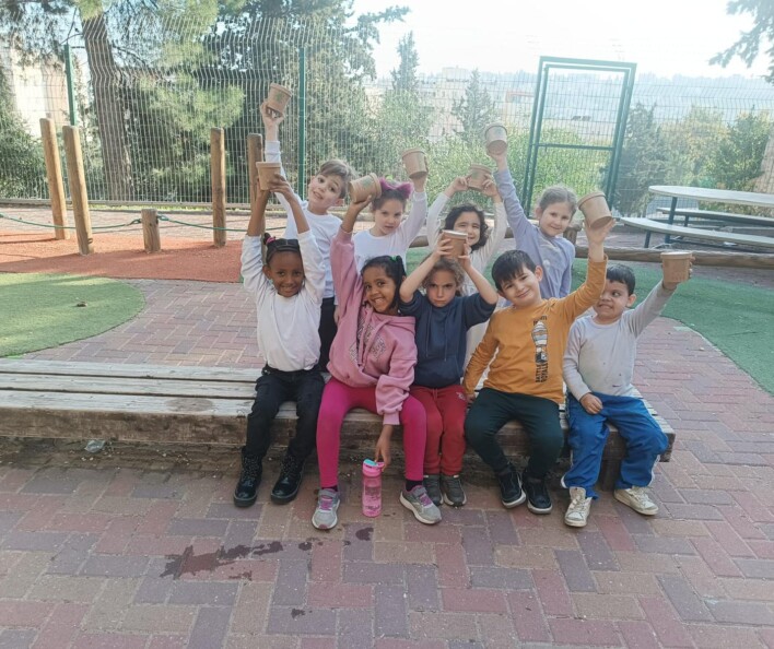 יום שתילה לט"ו בשבט בבתי הספר